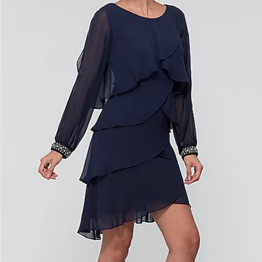 Plus size Black dress